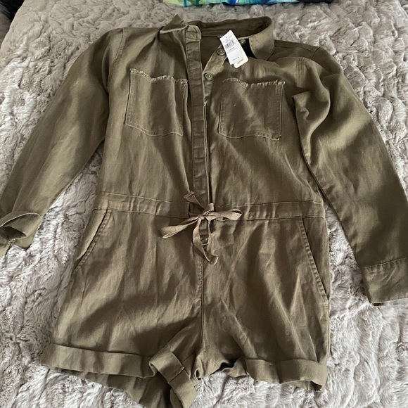 aerie Other - Aerie Olive Button-Up long sleeve shorts romper